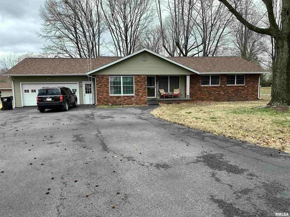 600 Gossett Dr, Norris City, IL 62869