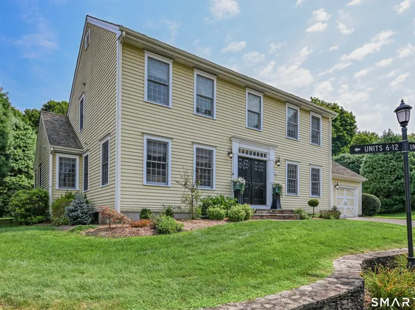 13 Hillview Lane, Woodbury, CT 06798