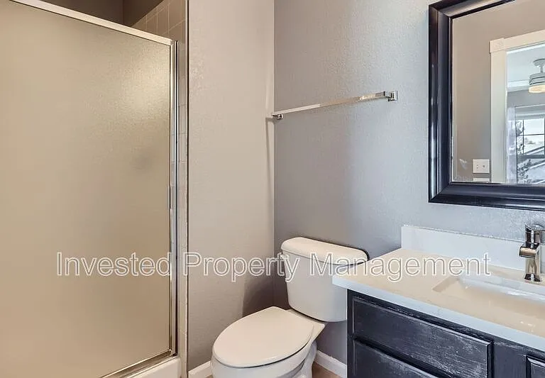 8819 Greensborough Pl — Photo 18