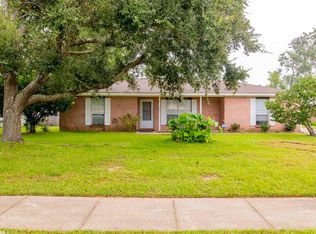 522 W Ariel Ave, Foley, AL 36535