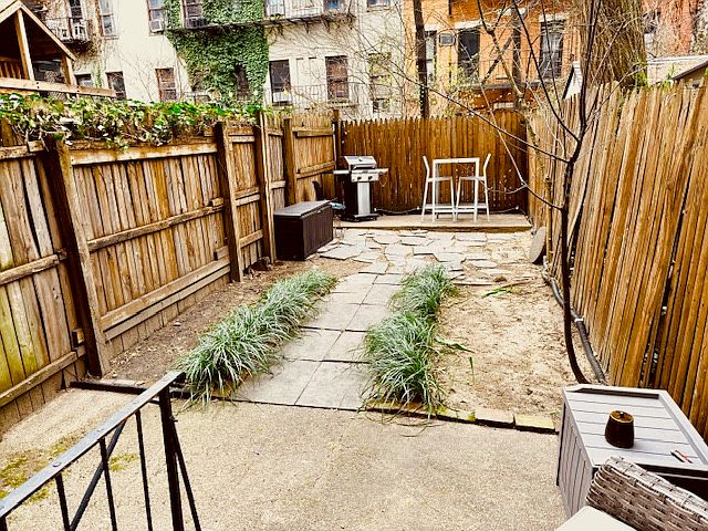 1st image of 416 E 83rd St #1G