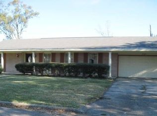 3110 Eugenia Ln, Groves, TX 77619