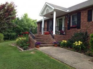 151 Laurel Acres Ct, Jonesborough, TN 37659