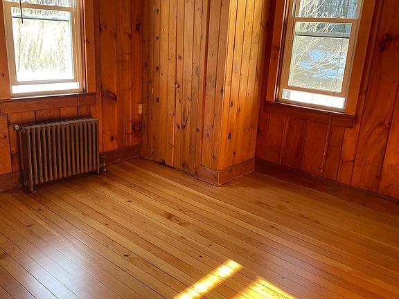 4th image of 135 Sholam Rd