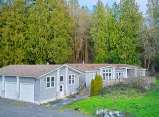 550 Calder Dr, Point Roberts, WA 98281
