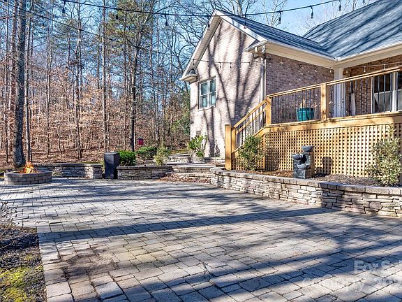 2nd image of 2456 W Nicole Ln