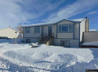 100 Colonial Ave, Evanston, WY 82930