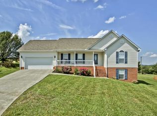 2902 Rhett Butler Dr, Louisville, TN 37777