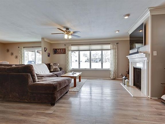 5th image of 275 Pebble Creek Dr