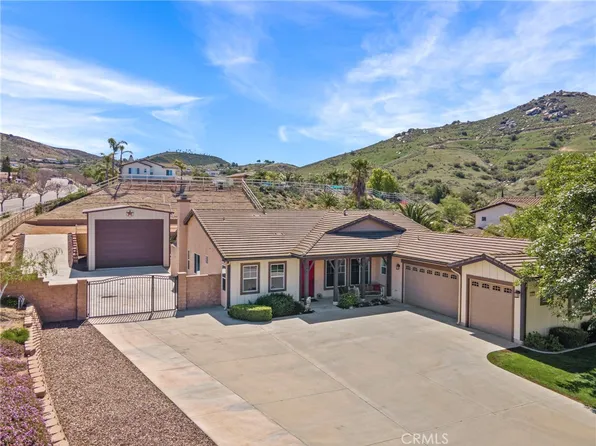 3141 Cavaletti Ln, Norco, CA 92860