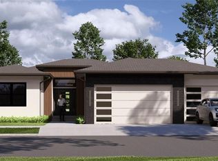 15637 W 165th St, Olathe, KS 66062