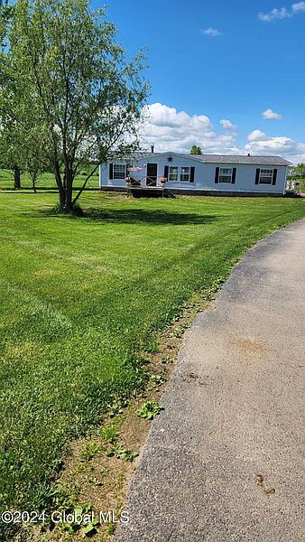 2nd image of 653 Fort Hunter Road