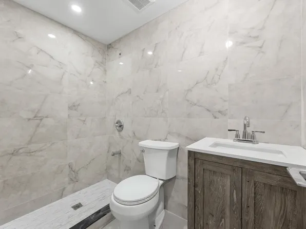 1733 Grove Street image 13 of 17