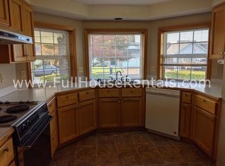 2038 Bonnie Ln, Springfield, OR 97477