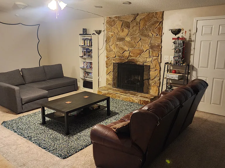 11340 Rustic Green Ct — Photo 16