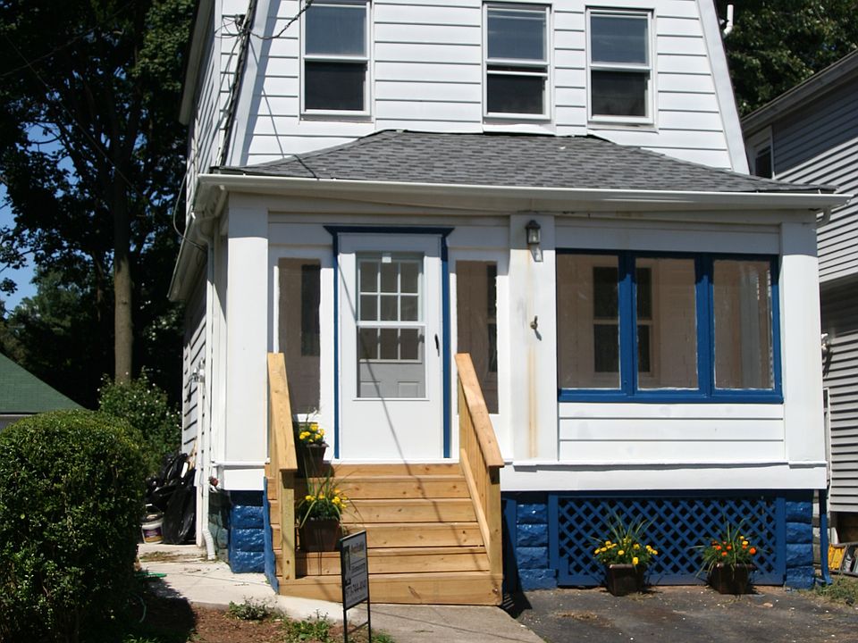 26 Tichenor-colonial home