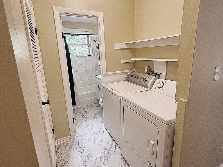 1688 Clyde Pl — Photo 12