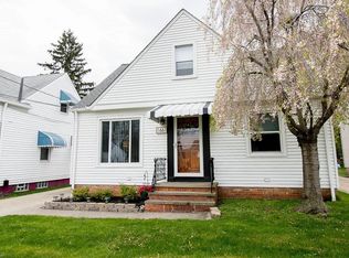 1661 Mapledale Rd, Wickliffe, OH 44092