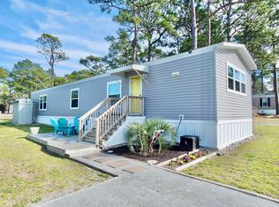 300 Sequoia Dr, Newport, NC 28570
