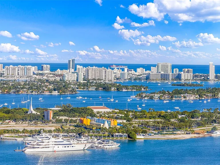 888 Biscayne Blvd #3907 — Photo 34