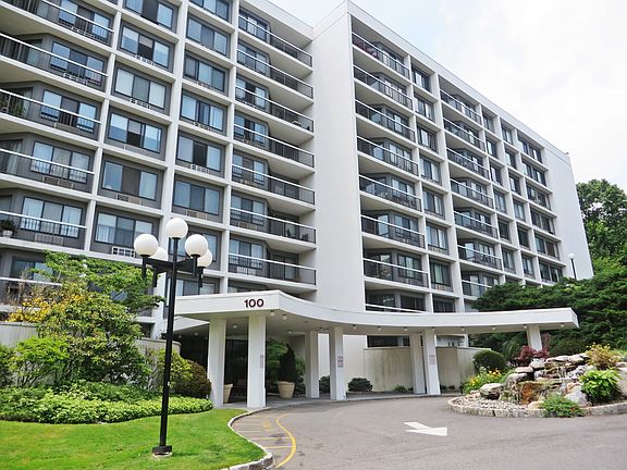 2nd image of 100 High Point Dr Ph 6