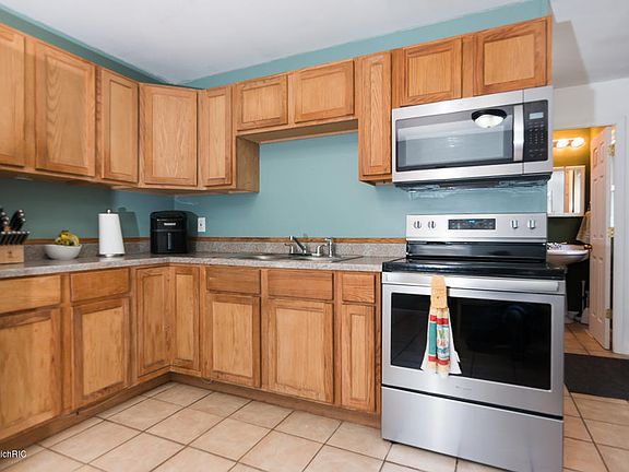 4th image of 5824 Roanoke St