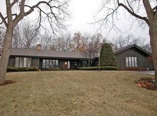9706 Partridge Ln, Crystal Lake, IL 60014
