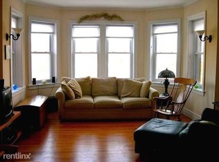 2901 W Arthur Ave APT 2, Chicago, IL 60645
