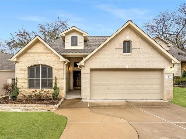 27 Troon Dr, Austin, TX 78738