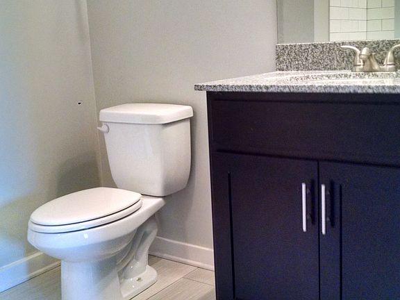2nd image of 863 Canal St APT 101