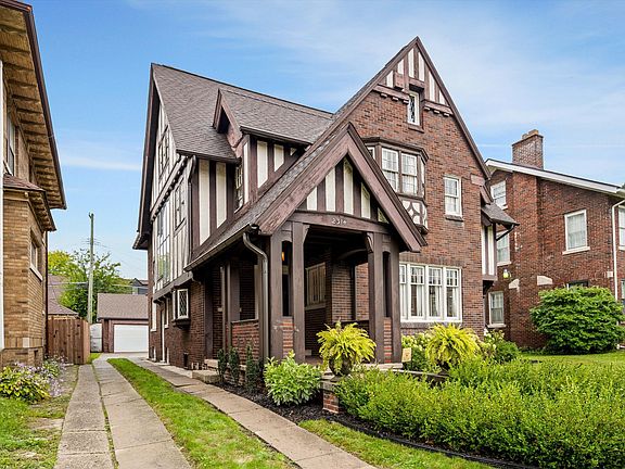 3rd image of 2314 Longfellow St