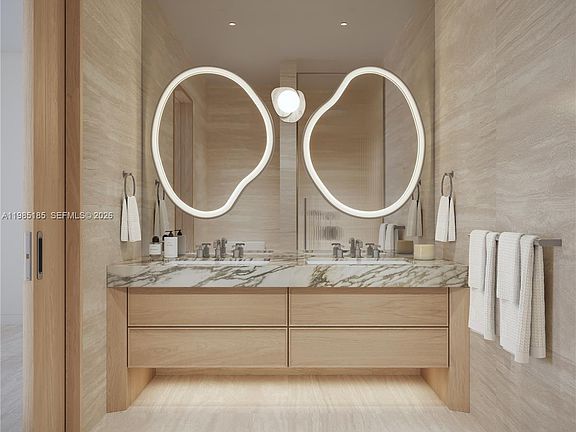 5th image of 400 Biscayne Blvd #5703