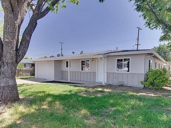 3rd image of 6989 McQuillan Cir