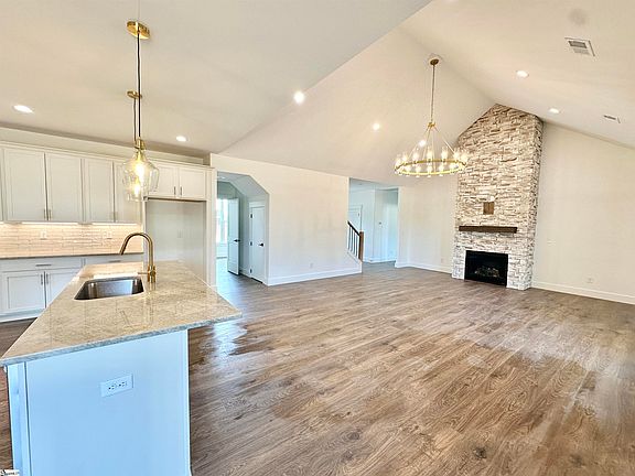 3rd image of 347 Terra Plains Dr