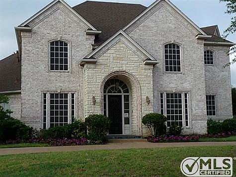 3rd image of 6905 Whippoorwill Ct