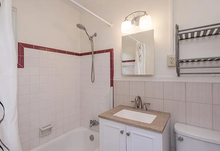3449 Tarlton St N — Photo 3