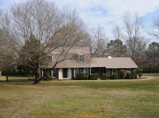 124 Willow Creek Rd, Auburn, AL 36832