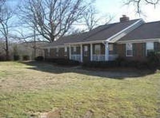 313 Martin Dairy Rd, Bowersville, GA 30516