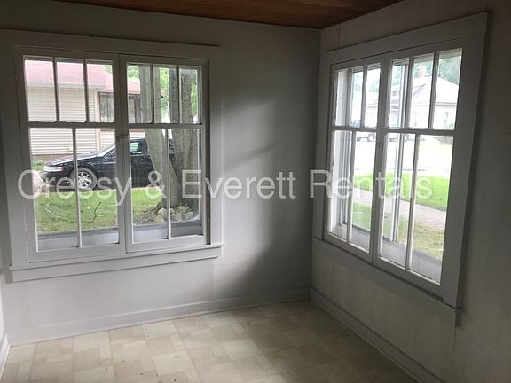 5th image of 626 N Mechanic St