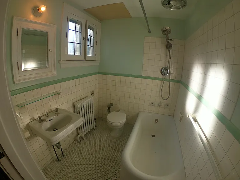 2333 Scottwood Ave #1 — Photo 11