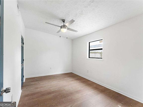 5th image of 37 Johnson Rd NW