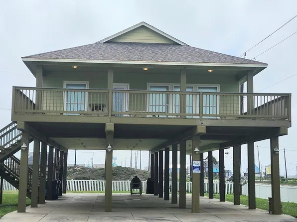 119 Velasco Shrs, Freeport, TX 77541