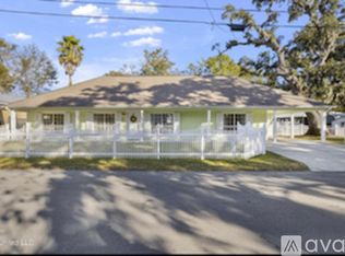 162 Suter Pl, Biloxi, MS 39530