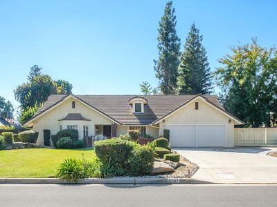 3737 W Minarets Ave, Fresno, CA, 93711