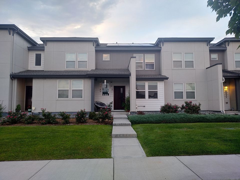 1st image of 16027 E Elk Pl