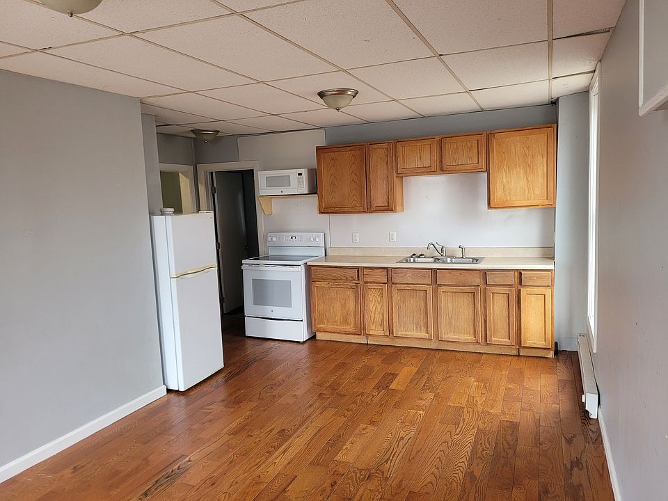 1st image of 219 N Cedar St #B