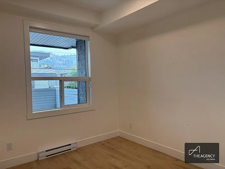 1036 Coronation Ave #104 — Photo 16
