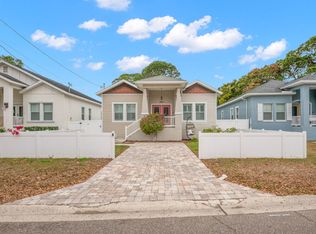 260 SW Lincoln Cir N, Saint Petersburg, FL 33703