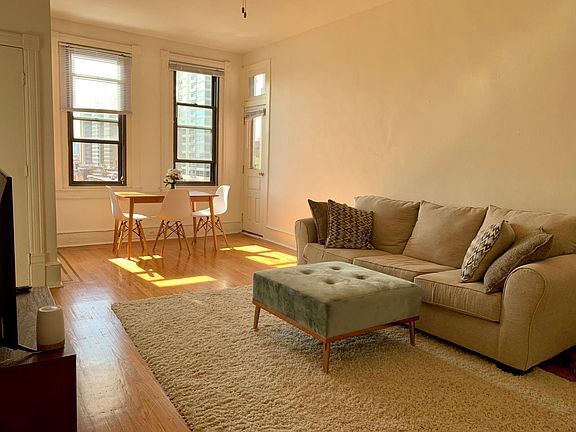 3rd image of 1532 Spruce St #724