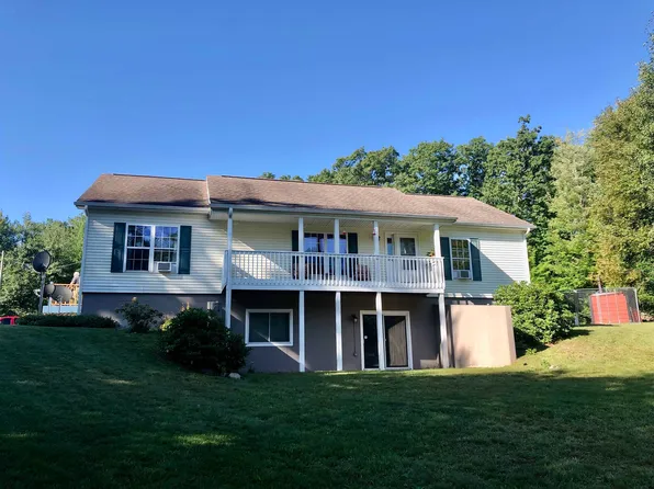 2364 S Finley Lake Ave, Harrison, MI 48625